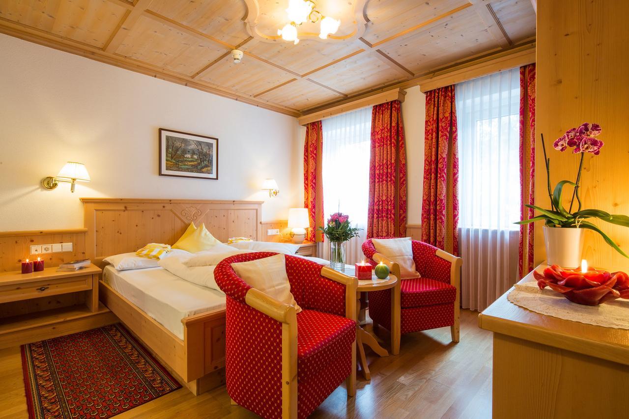 Dolomites Wellness Hotel Savoy La Villa  Exteriör bild